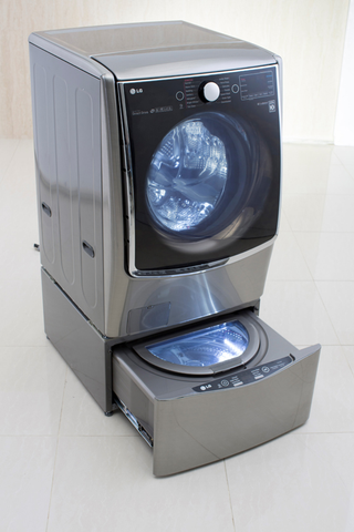 Illustration for article titled LG's New Twin Wash System Has a Cute Little Mini Washer Built In